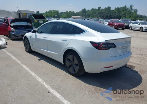 2018 Tesla Model 3 Long Range/Mid Range from USA, damaged, VIN 5YJ3E1EA0JF019639
